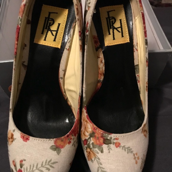 Shoes - 🎄FRH
